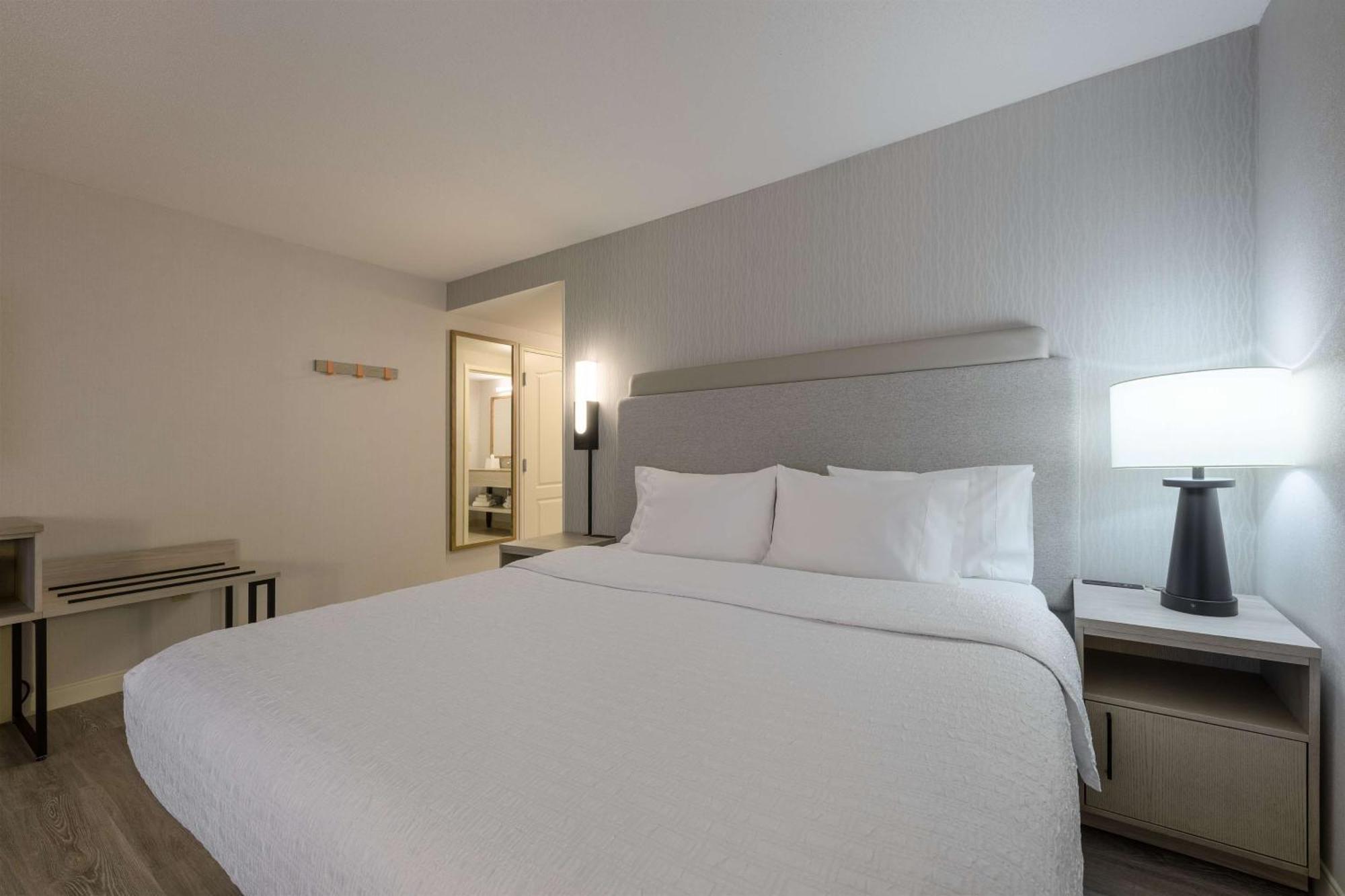 Hampton Inn & Suites By Hilton Moncton Ngoại thất bức ảnh