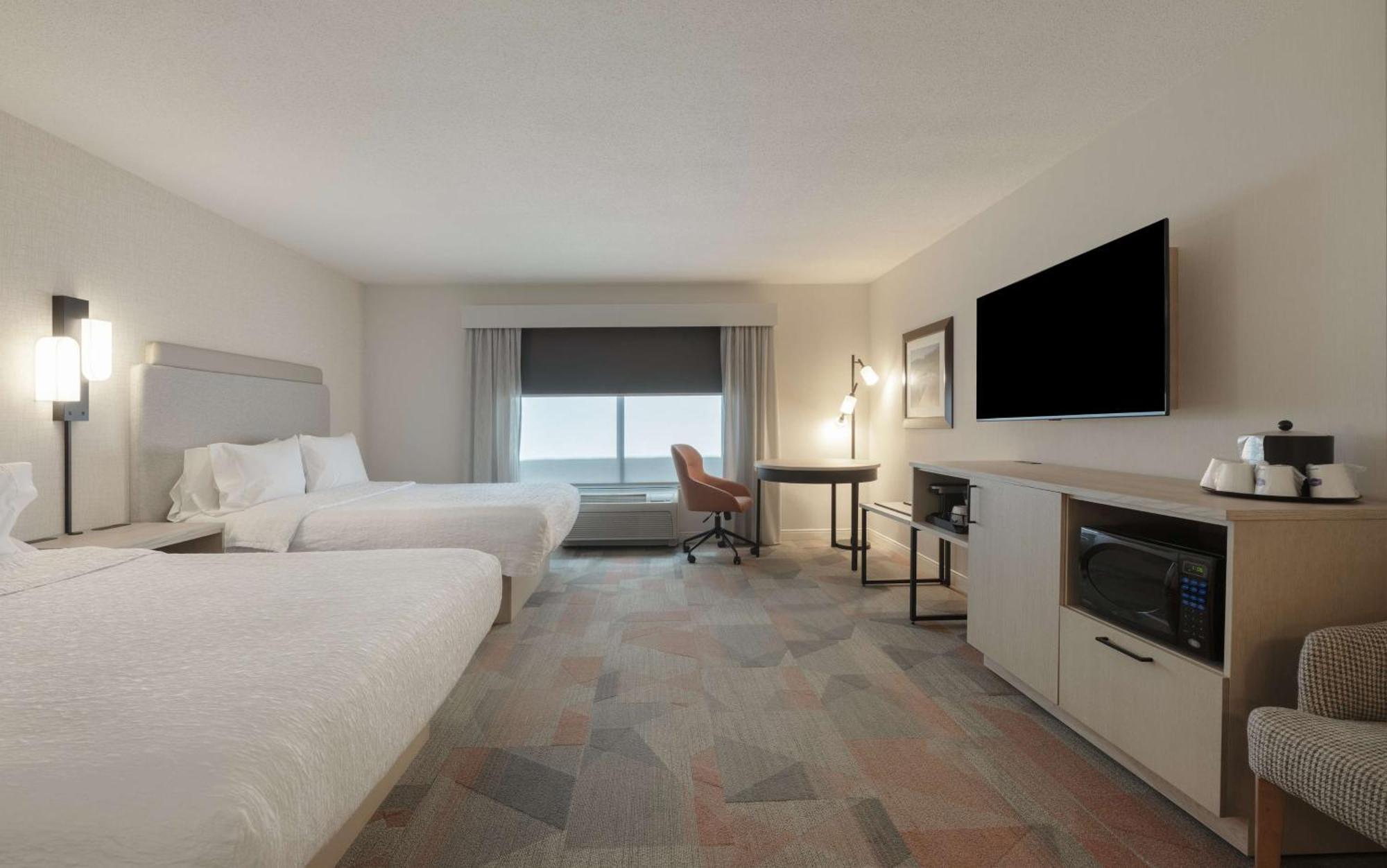 Hampton Inn & Suites By Hilton Moncton Ngoại thất bức ảnh